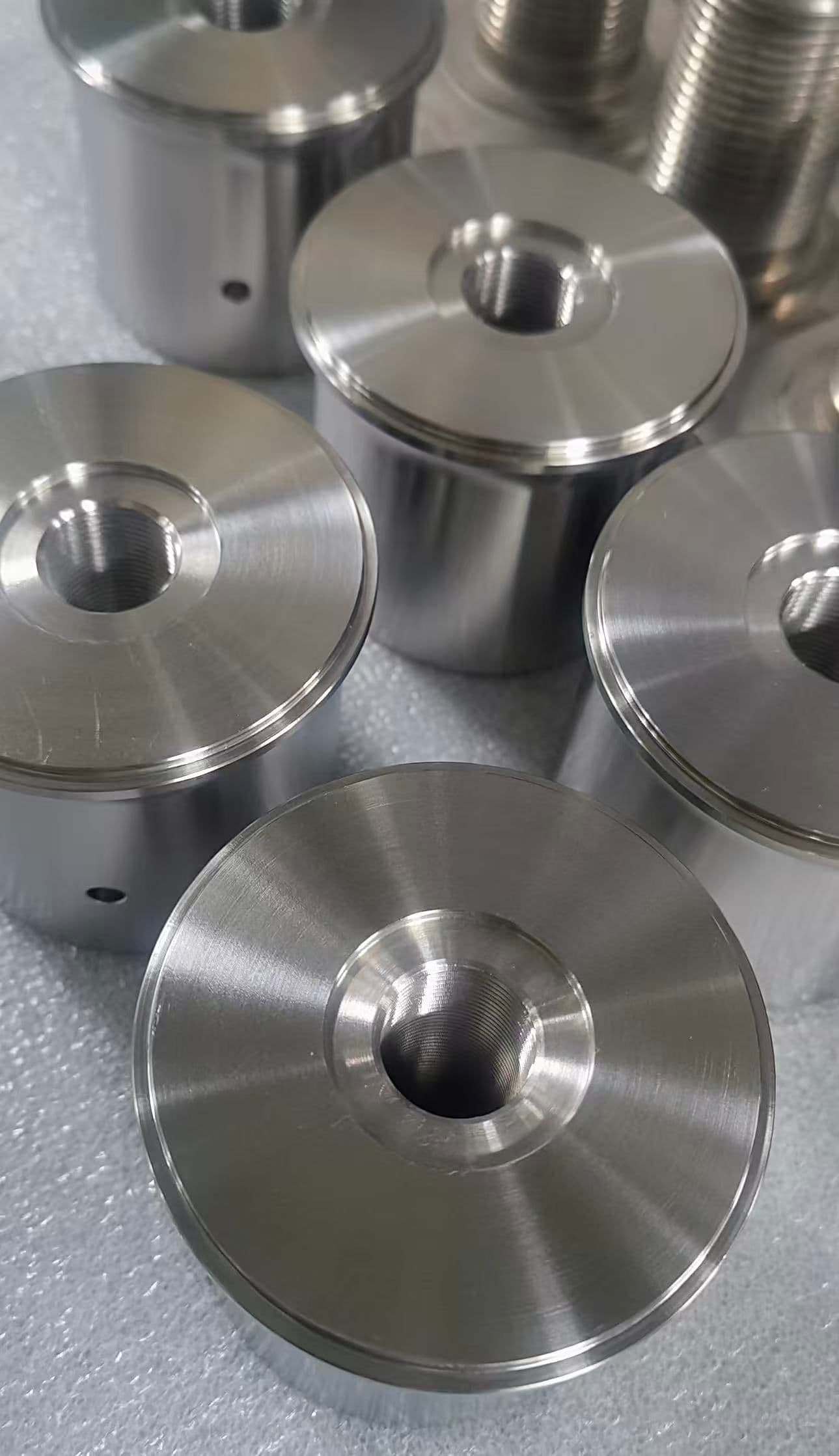 Cylindrical grinding of shafts