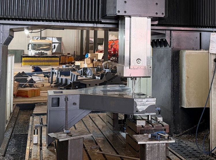 Double Column Machining Center